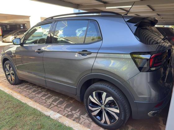 VOLKSWAGEN T-CROSS 1.0 200 TSI TOTAL FLEX COMFORTLINE AUTOMÁTICO